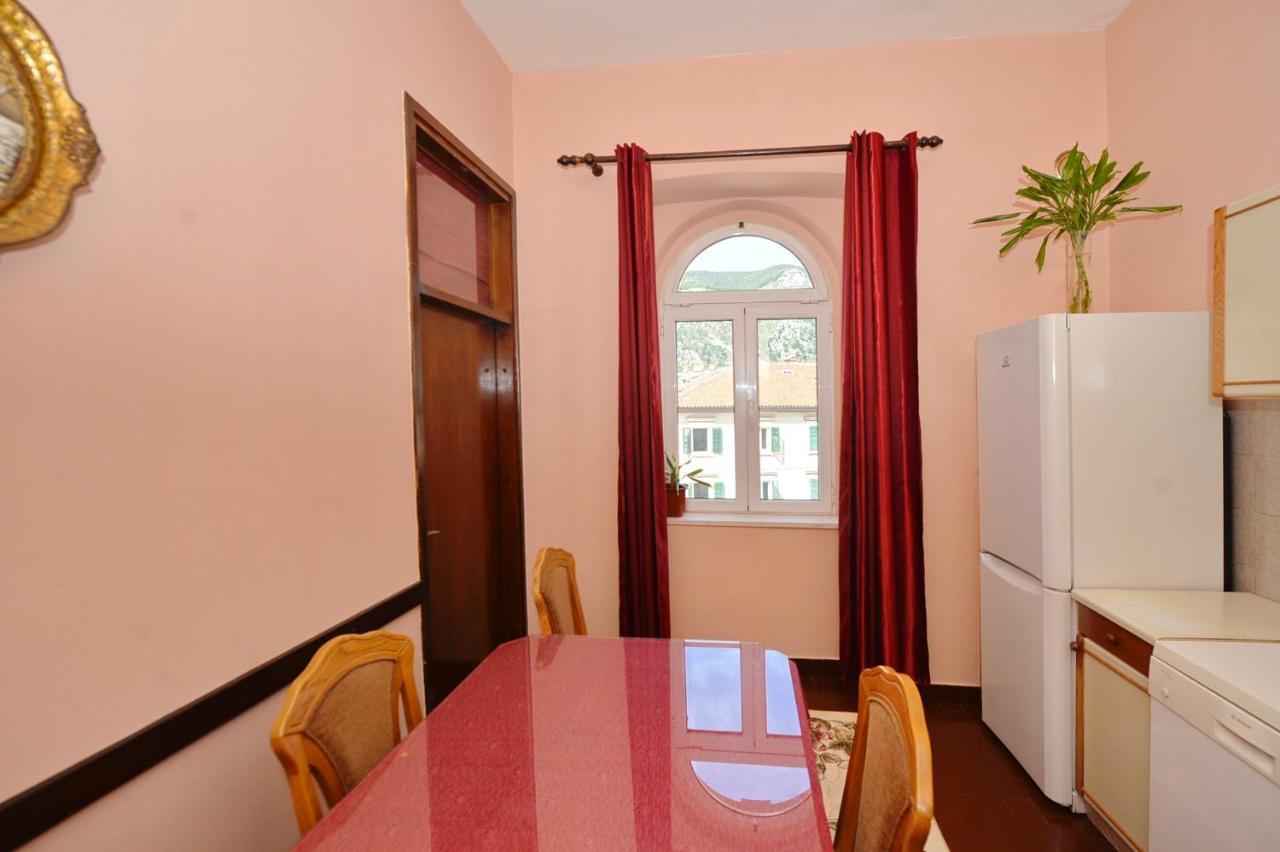 City View Apartment Котор Екстериор снимка